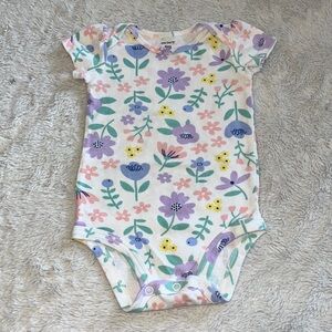 (3 for $10) carter 9 month floral bodysuit